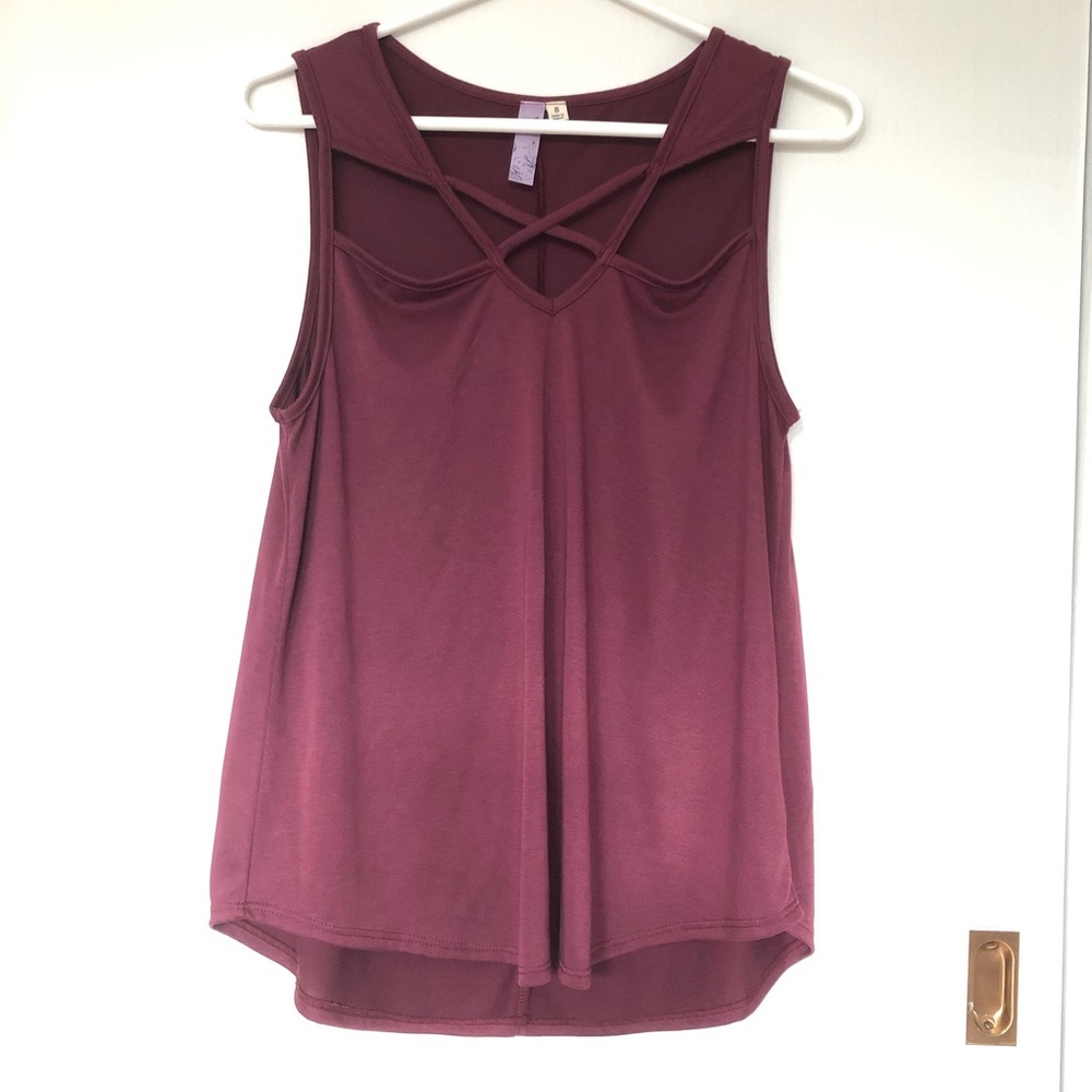 Francesca’s | Maroon Flowy Tank